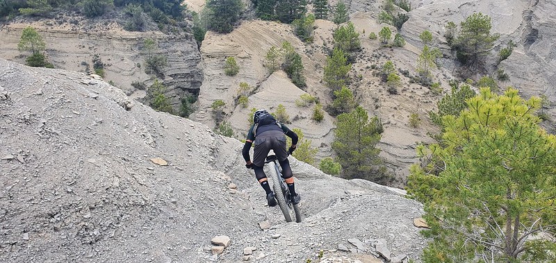 Ainsa Zona Zero con bicicleta de montaña. Fin de semana