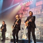 Musical Los Secretos : A tu Lado