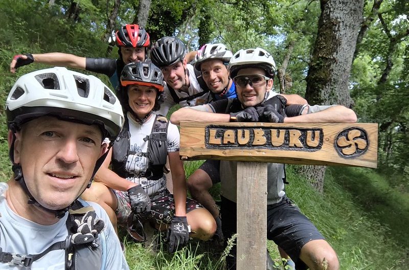 Mountain bike en Basaburua con Morkaiko. Fin de semana